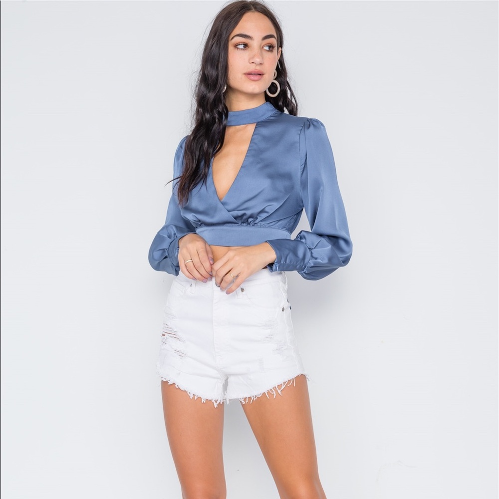 Blue satin long sleeves crop top